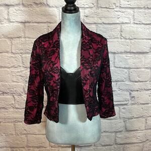 NWT Eyeshadow lace cropped blazer